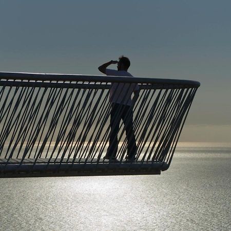 شقة Moderno Loft A 150 Metros De La Playa سانتا بولا المظهر الخارجي الصورة