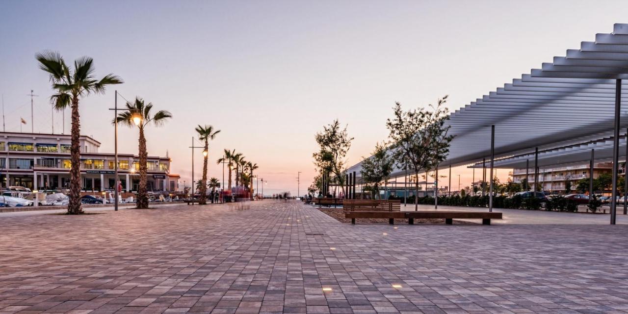 شقة Moderno Loft A 150 Metros De La Playa سانتا بولا المظهر الخارجي الصورة