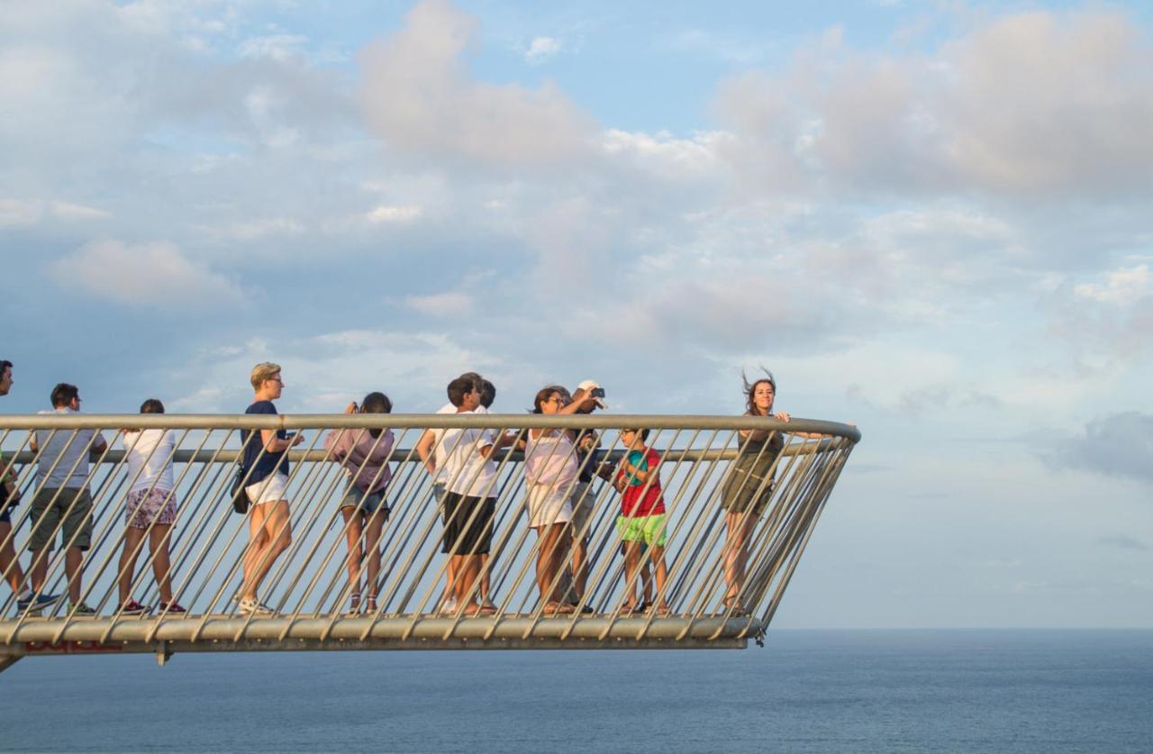 شقة Moderno Loft A 150 Metros De La Playa سانتا بولا المظهر الخارجي الصورة